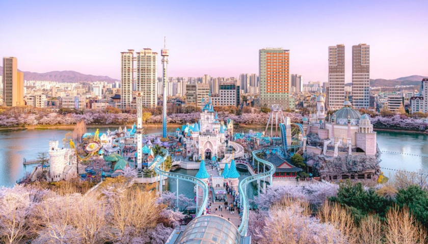  LOTTE WORLD